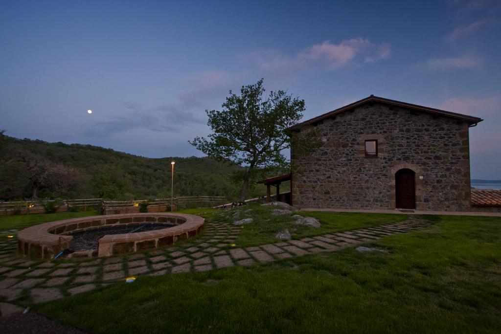 Agriresort Le Porcine Bolsena Bagian luar foto